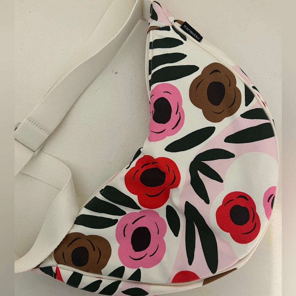 Uniqlo x Marimekko bag